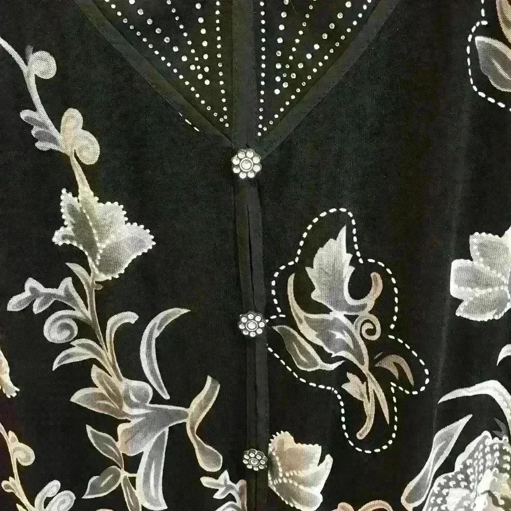 Embellished Top‎ - Picture 2 of 4